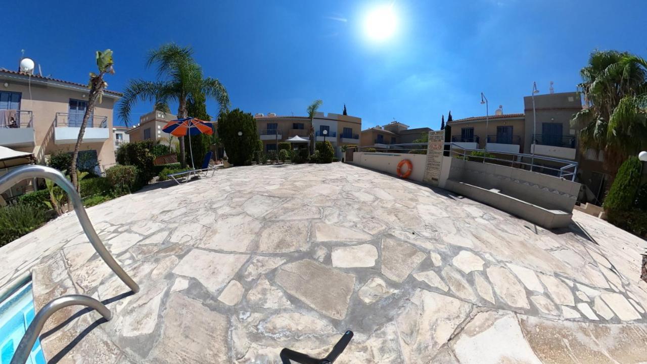 Maya Paphos Exterior photo