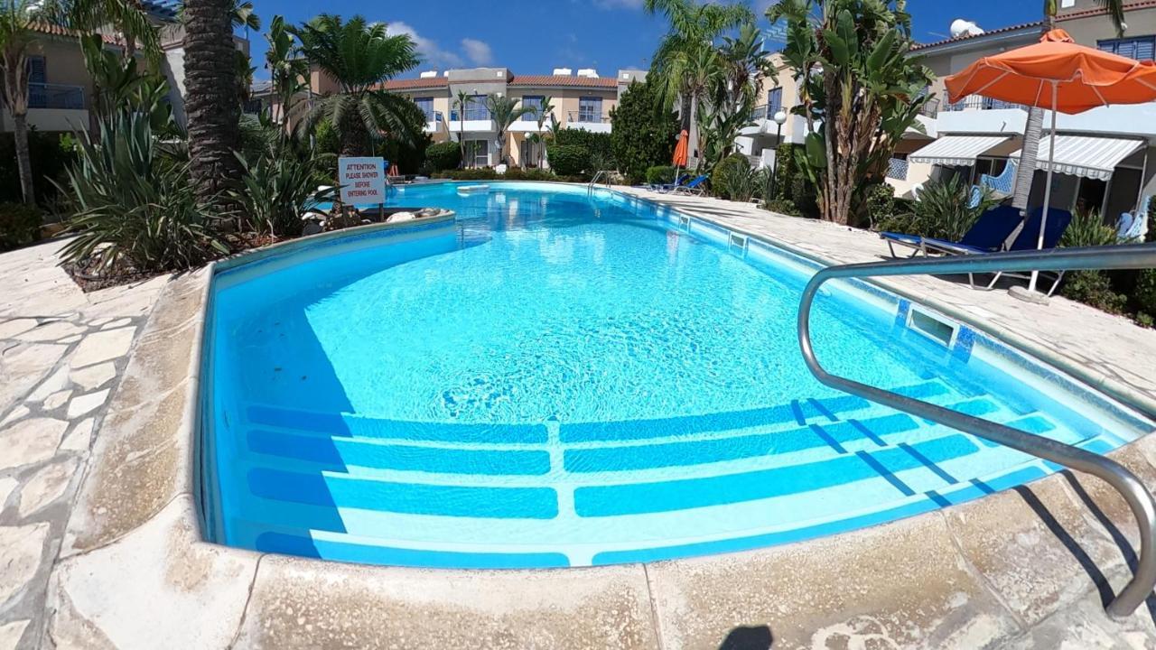 Maya Paphos Exterior photo